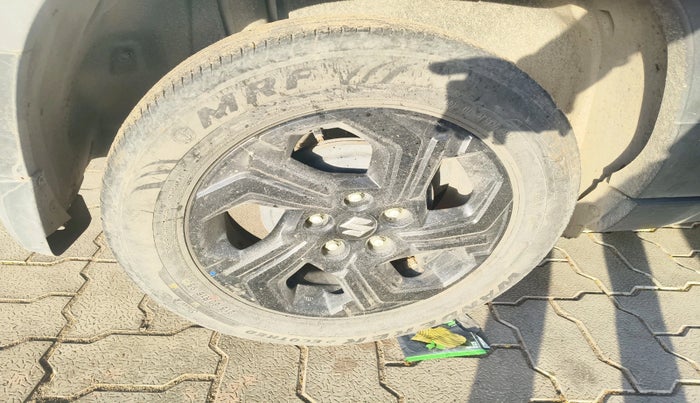 2024 Maruti BREZZA ZXI S-CNG, CNG, Manual, 58,757 km, tyre