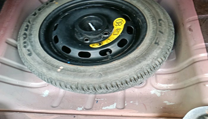 2012 Ford Fiesta TITANIUM+ PETROL AT, Petrol, Automatic, 58,984 km, tyre