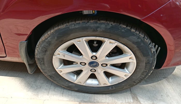 2012 Ford Fiesta TITANIUM+ PETROL AT, Petrol, Automatic, 58,984 km, tyre