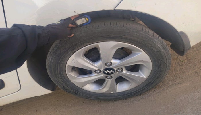 2018 Hyundai Xcent SX 1.2 CRDI, Diesel, Manual, 84,800 km, tyre