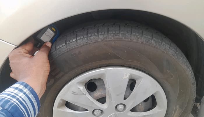 2011 Hyundai i10 SPORTZ 1.2, Petrol, Manual, 69,258 km, tyre