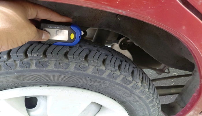 2011 Maruti Zen Estilo LXI, Petrol, Manual, 28,848 km, tyre