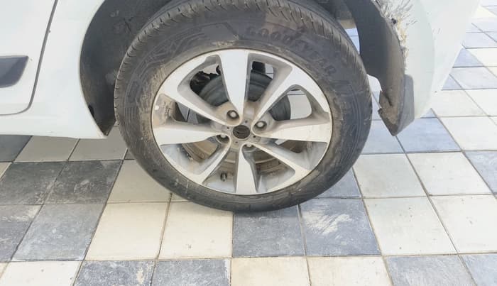 2016 Hyundai Elite i20 ASTA 1.4 CRDI, Diesel, Manual, 1,83,354 km, tyre