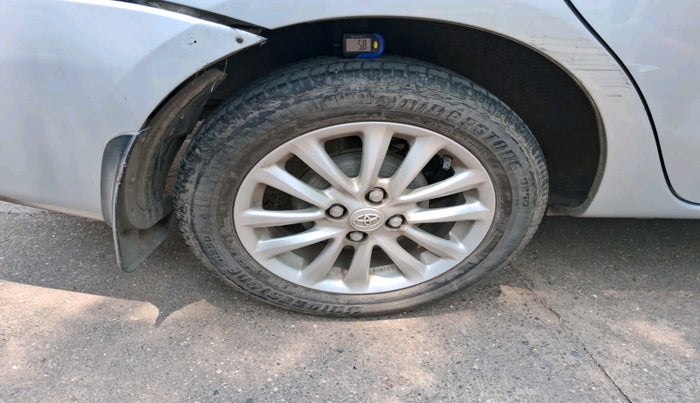 2011 Toyota Etios V, Petrol, Manual, 58,319 km, tyre