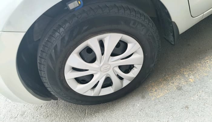 2022 Maruti Swift VXI, Petrol, Manual, 32,978 km, tyre