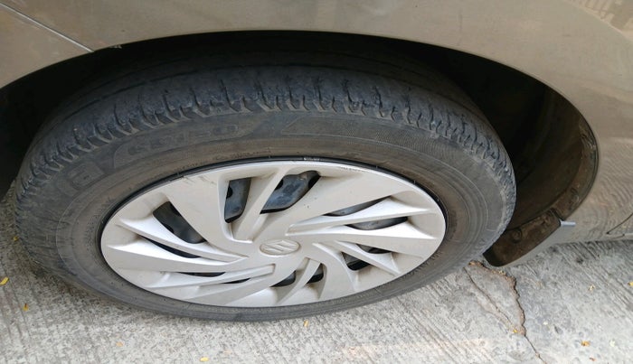 2021 Maruti Ertiga VXI CNG, CNG, Manual, 1,02,509 km, tyre