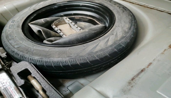 2016 Honda Amaze 1.5L I-DTEC SX, Diesel, Manual, 1,18,850 km, tyre