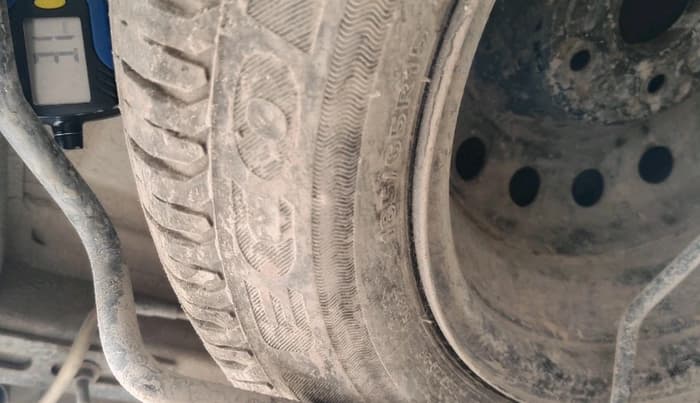 2022 Maruti Ertiga VXI CNG, CNG, Manual, 43,693 km, tyre
