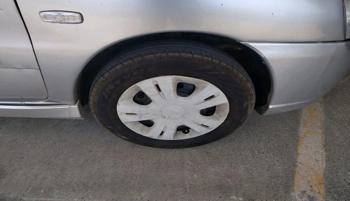 2011 Tata Indigo CS GLX, Petrol, Manual, 57,880 km, tyre