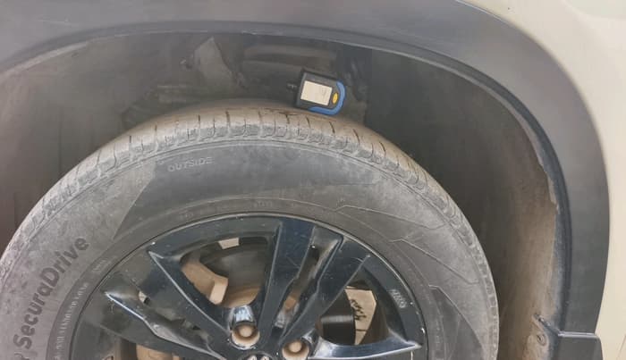 2018 Maruti Vitara Brezza ZDI PLUS, Diesel, Manual, 1,19,614 km, tyre