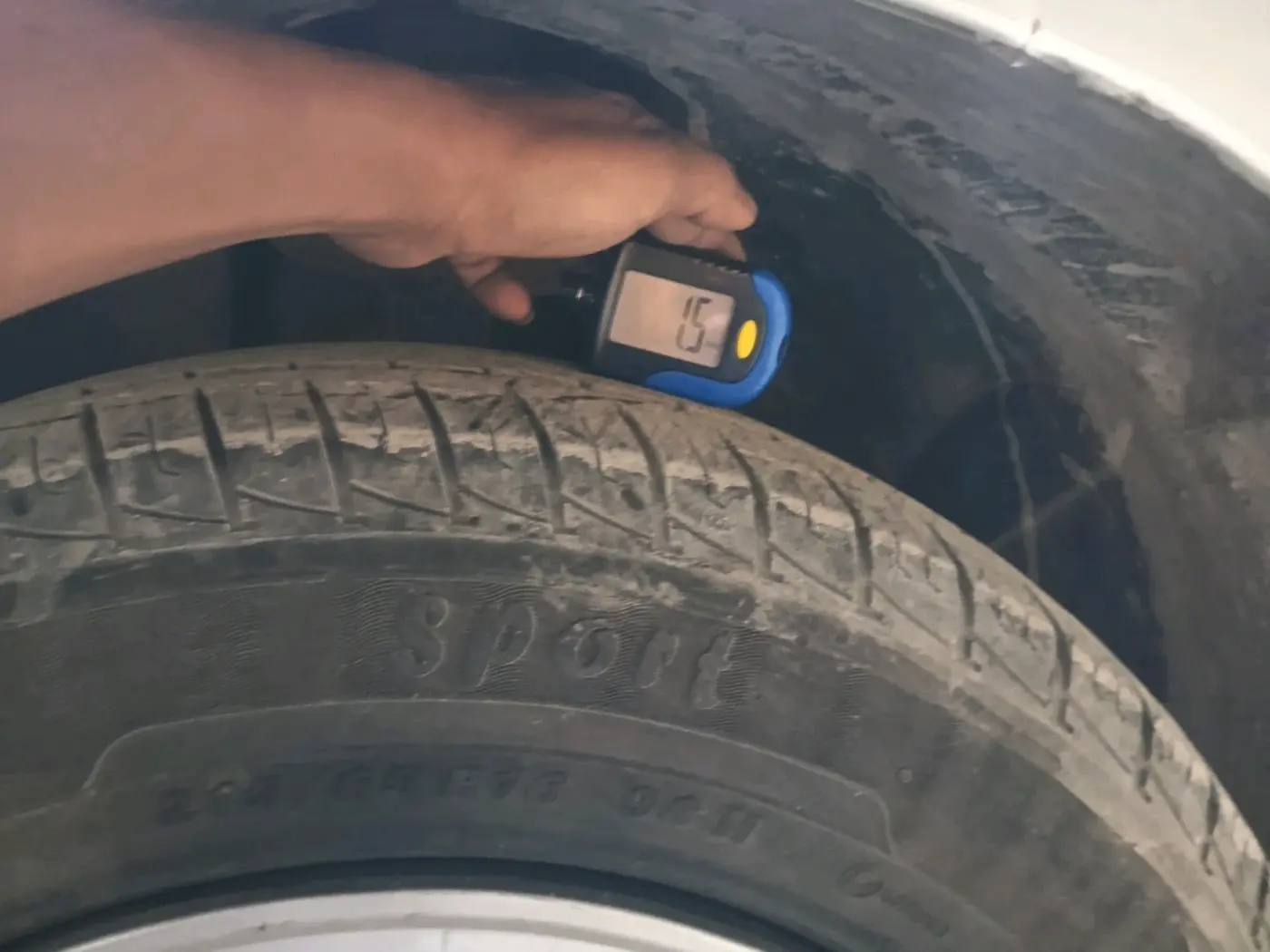 2014 Nissan Terrano XL (D), Diesel, Manual, 90,206 km, tyre