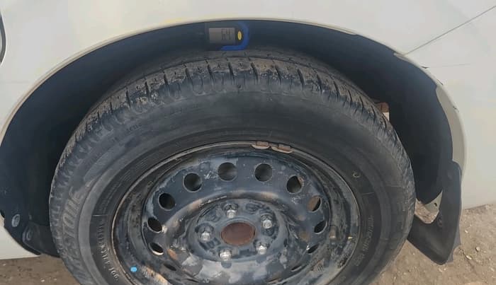 2021 Maruti Ertiga VXI SHVS, Petrol, Manual, 71,934 km, tyre