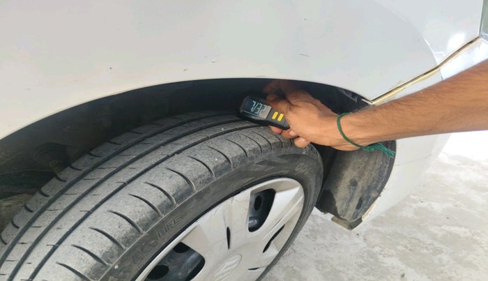 2018 Maruti Wagon R 1.0 VXI AMT, Petrol, Automatic, 93,543 km, tyre