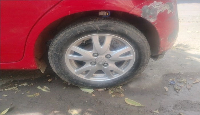 2012 Honda Brio V MT, Petrol, Manual, 55,756 km, tyre
