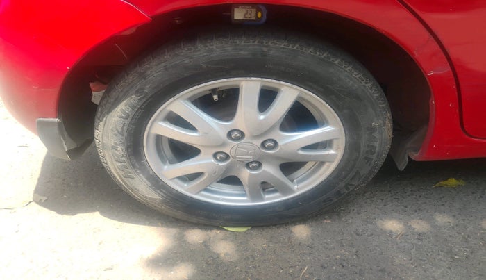 2012 Honda Brio V MT, Petrol, Manual, 55,756 km, tyre