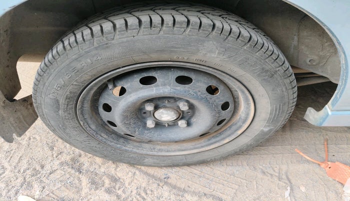 2010 Tata Indigo CS LX DICOR, Diesel, Manual, 1,47,881 km, tyre