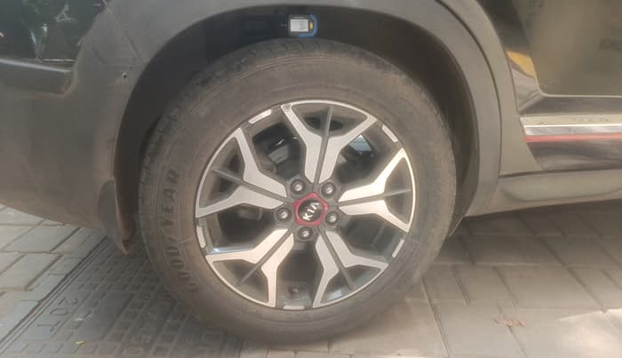 2020 KIA SELTOS GTX PLUS 1.4 PETROL, Petrol, Manual, 37,810 km, tyre