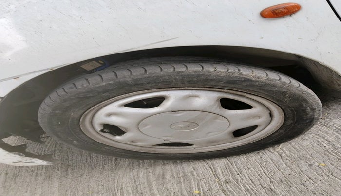 2012 Chevrolet Beat LT PETROL, Petrol, Manual, 62,391 km, tyre