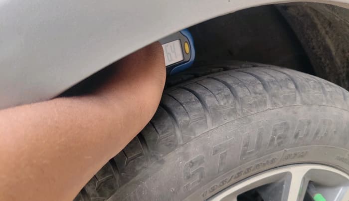 2019 Maruti Ciaz ALPHA 1.5 SHVS PETROL, Petrol, Manual, 93,859 km, tyre