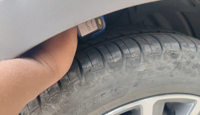 2019 Maruti Ciaz ALPHA 1.5 SHVS PETROL, Petrol, Manual, 93,859 km, tyre