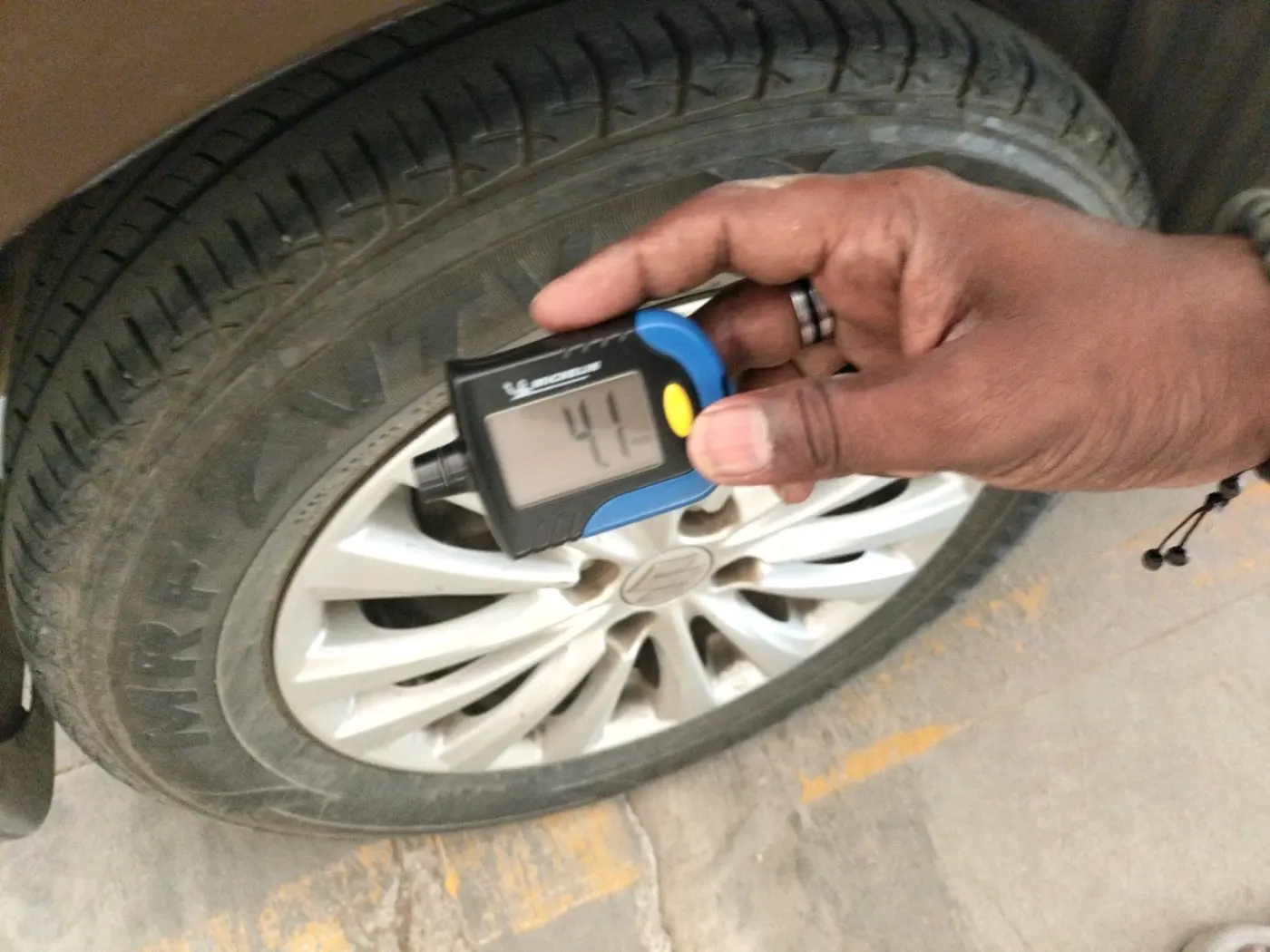 2018 Maruti Ciaz ZETA 1.4  AT PETROL, Petrol, Automatic, 65,000 km, tyre
