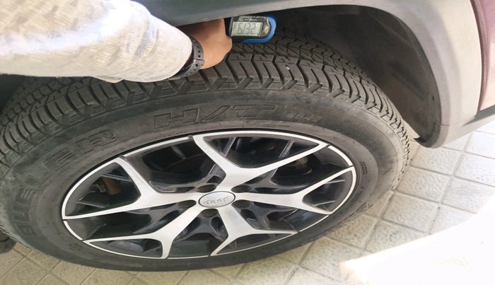 2023 Jeep MERIDIAN LIMITED (O) 4X2 AT, Diesel, Automatic, 19,792 km, tyre