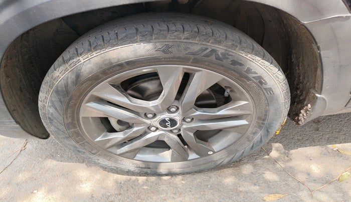 2023 KIA SELTOS HTX PETROL 1.5, Petrol, Manual, 29,393 km, tyre