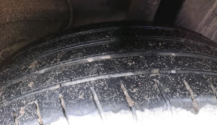 2022 Tata PUNCH ACCOMPLISHED MT, Petrol, Manual, 39,915 km, tyre