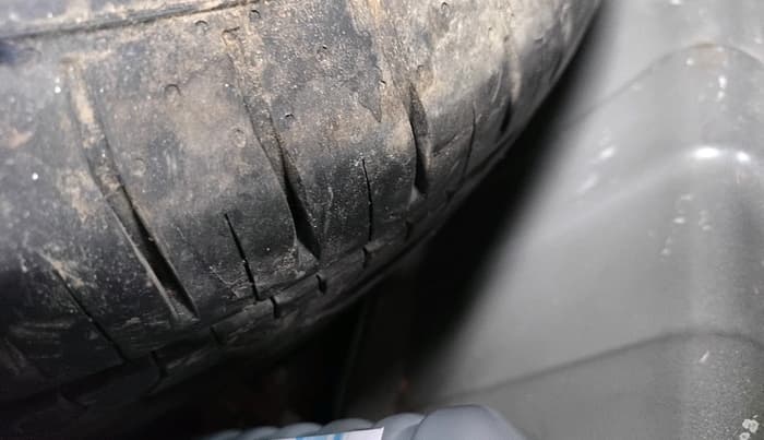 2022 Tata PUNCH ACCOMPLISHED MT, Petrol, Manual, 39,915 km, tyre