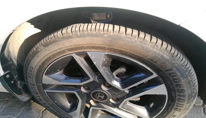 2024 Tata Tiago XZA PLUS PETROL, Petrol, Automatic, 3,890 km, tyre