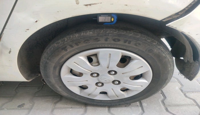 2013 Hyundai i10 ERA 1.1, CNG, Manual, 51,495 km, tyre
