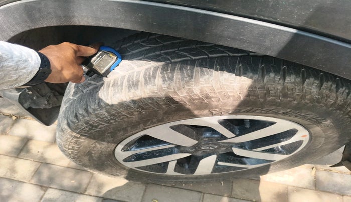 2021 Tata Harrier XZ PLUS 2.0L, Diesel, Manual, 77,891 km, tyre