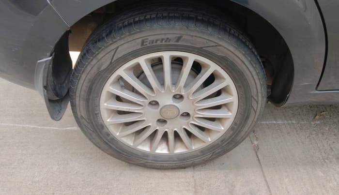 2014 Tata Zest XMS PETROL, Petrol, Manual, 74,714 km, tyre