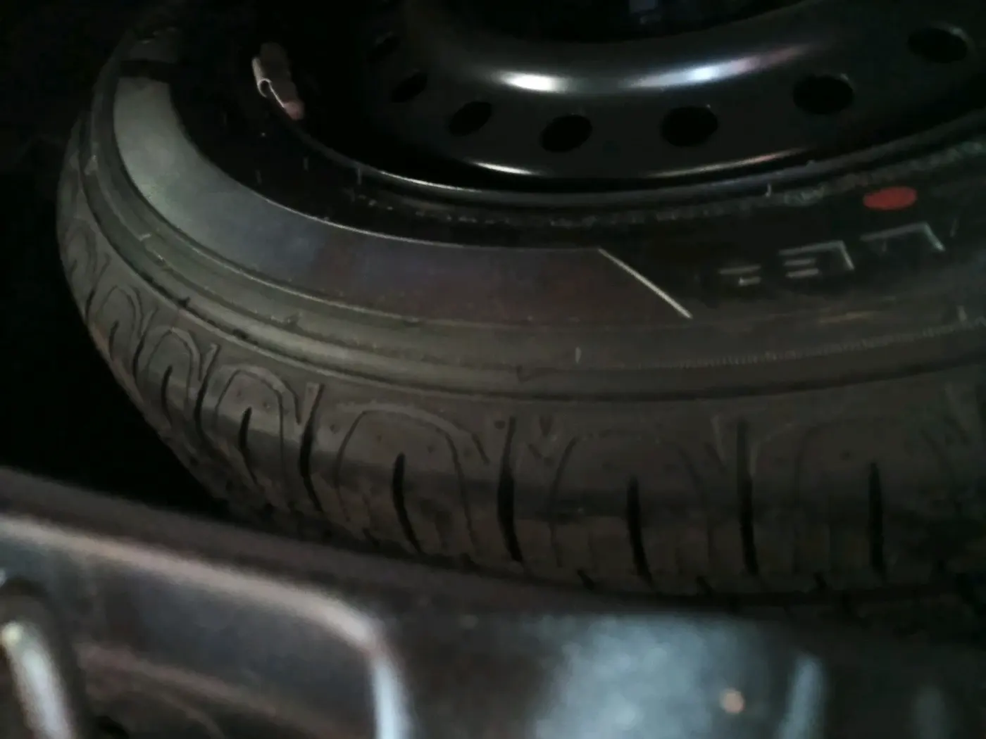 2019 Jeep Compass LIMITED PLUS PETROL AT, Petrol, Automatic, 56,000 km, tyre
