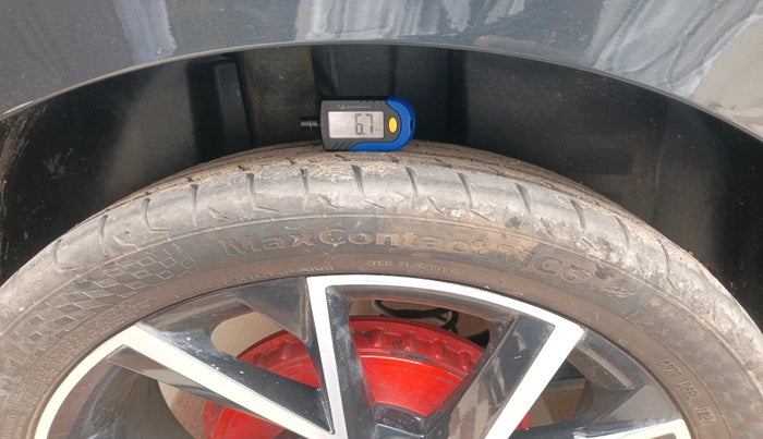 2025 Volkswagen VIRTUS GT PLUS TSI 1.5 EVO DSG, Petrol, Automatic, 19,167 km, tyre