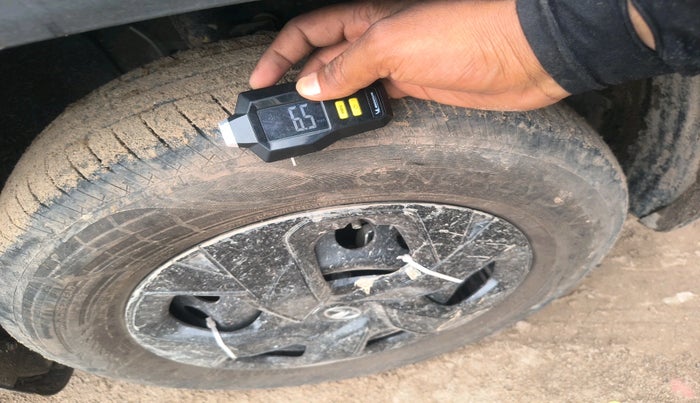 2025 Tata PUNCH PURE MT, Petrol, Manual, 2,266 km, tyre