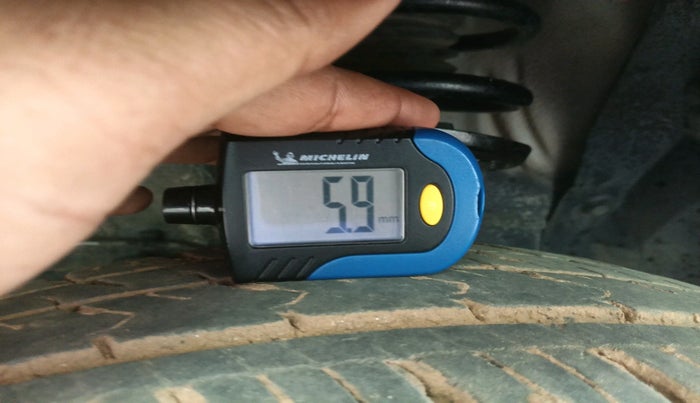 2019 Maruti Vitara Brezza LDI, Diesel, Manual, 1,12,593 km, tyre