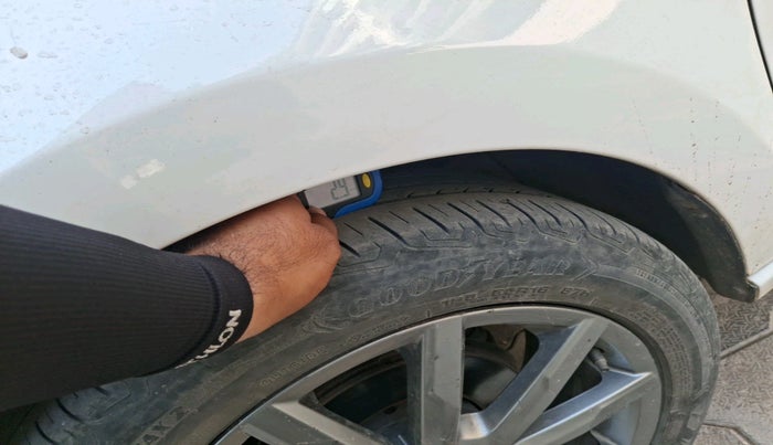 2020 Volkswagen Vento HIGHLINE PETROL AT, Petrol, Automatic, 84,794 km, tyre