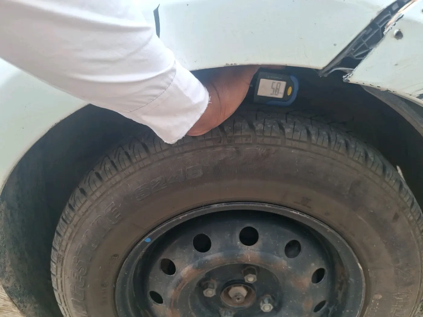 2019 Maruti Dzire VDI, Diesel, Manual, 2,90,363 km, tyre