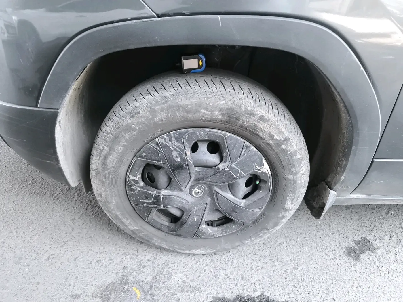 2024 Tata PUNCH PURE MT CNG, CNG, Manual, 38,534 km, tyre