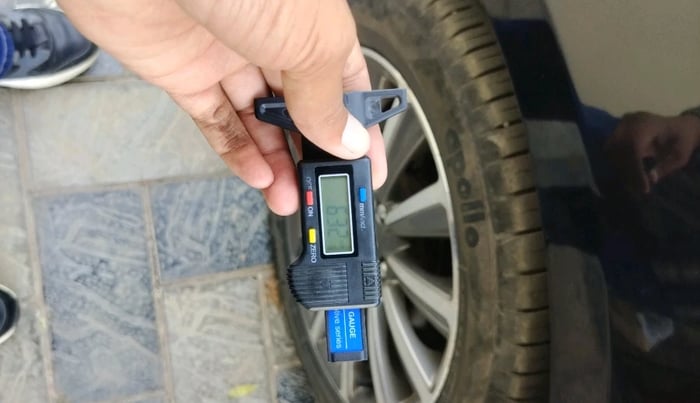 2021 Maruti Ciaz ALPHA  AT 1.5 SHVS PETROL, Petrol, Automatic, 25,661 km, tyre