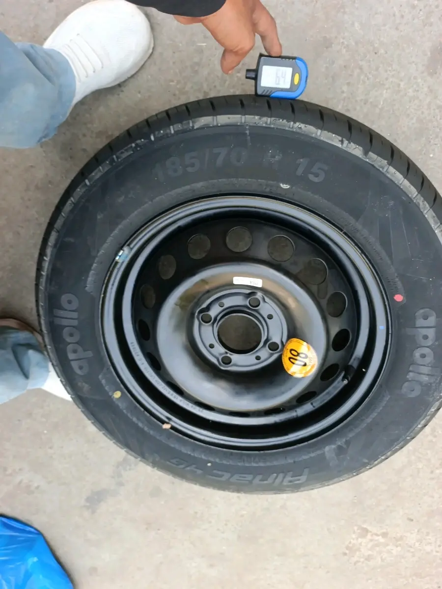 2023 Tata PUNCH PURE MT, Petrol, Manual, 35,647 km, tyre