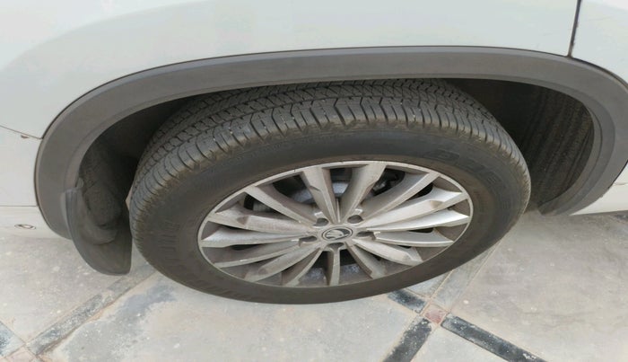 2023 Skoda Kodiaq L&K, Petrol, Automatic, 1,16,363 km, tyre