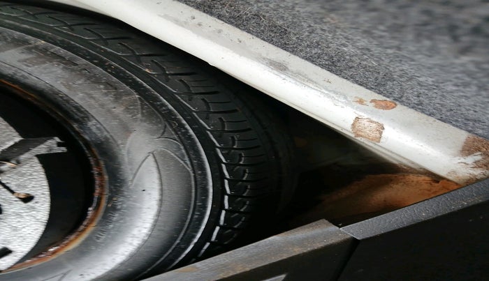 2015 Volkswagen Polo HIGHLINE1.2L, Petrol, Manual, 92,036 km, tyre