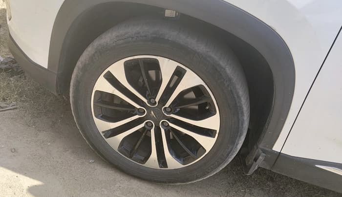 2021 MG HECTOR SHARP 2.0 DIESEL, Diesel, Manual, 89,130 km, tyre