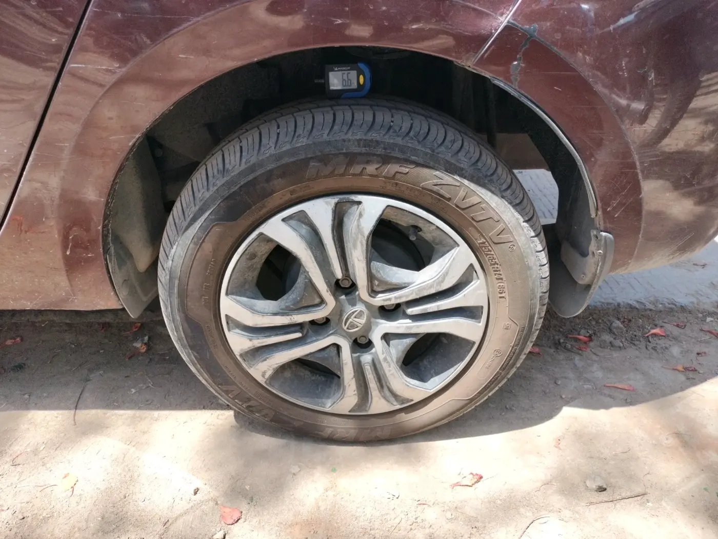 2022 Tata TIGOR XZ PLUS CNG, CNG, Manual, 57,418 km, tyre