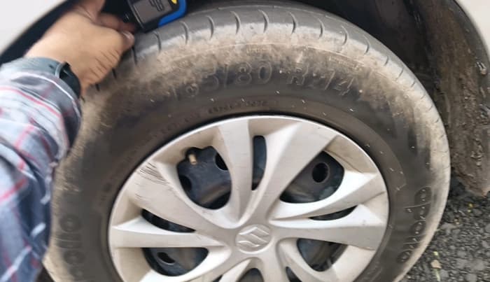 2023 Maruti Swift VXI CNG, CNG, Manual, 1,24,308 km, tyre