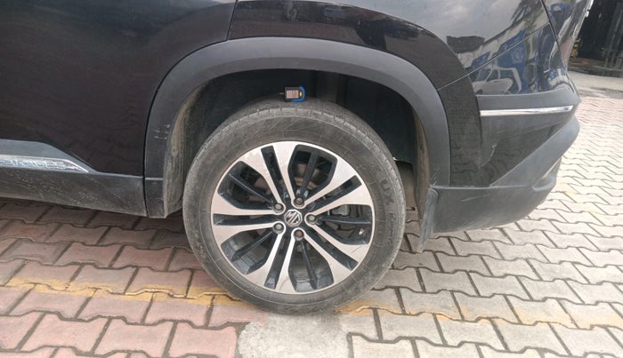 2022 MG HECTOR SHARP 1.5 PETROL CVT, Petrol, Automatic, 41,692 km, tyre