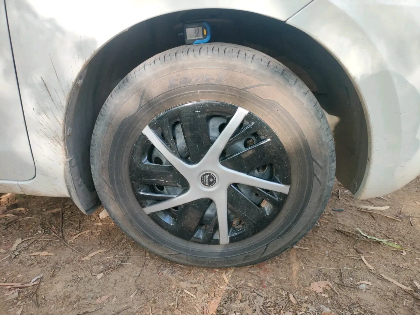 2022 Maruti Swift VXI, Petrol, Manual, 96,795 km, tyre