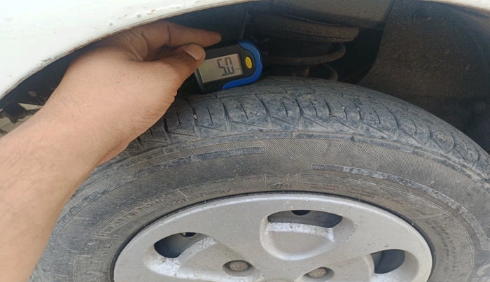 2015 Tata Nano EMAX XM CNG, CNG, Manual, 70,821 km, tyre